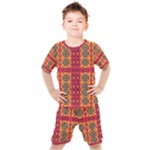 Shapes in retro colors2                                                        Kids  Tee and Shorts Set