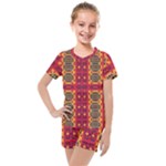 Shapes in retro colors2                                                           Kids  Mesh Tee and Shorts Set