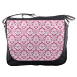 soft Pink Damask Pattern Messenger Bag